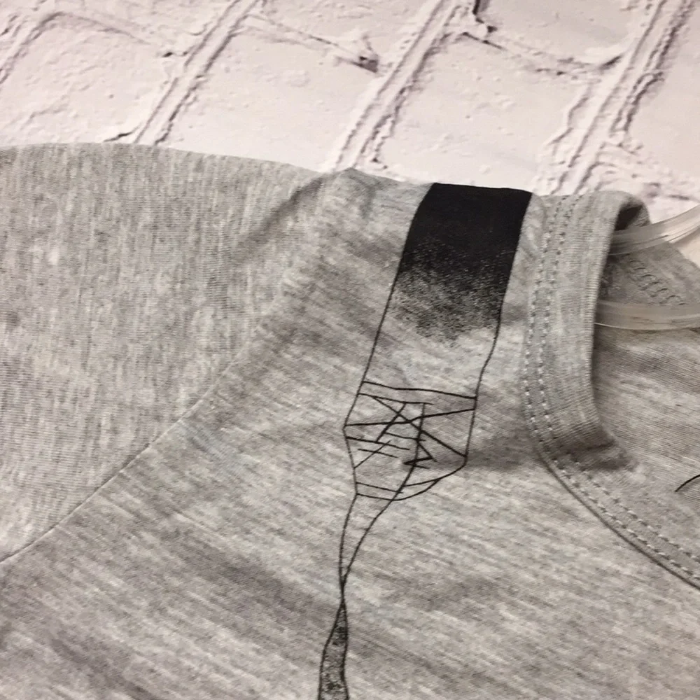 HP Boutique Super Cute Gray Tourist Tee • So Soft NEW Little Future Vlogger - Picture 3 of 4